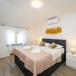 My Dalmatia - Briscola With Private Pool And Amazing Outside Kitchen Vikendica *