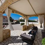Vikendica My Dalmatia - Briscola With Private Pool And Amazing Outside Kitchen Vodice