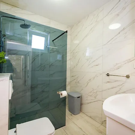 My Dalmatia - Briscola With Private Pool And Amazing Outside Kitchen Vikendica *