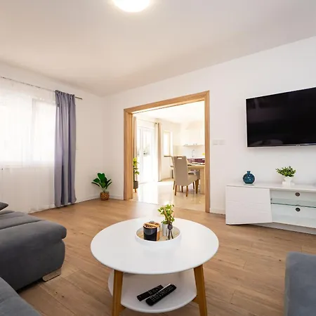 Vikendica My Dalmatia - Briscola With Private Pool And Amazing Outside Kitchen *