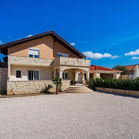 My Dalmatia - Briscola With Private Pool And Amazing Outside Kitchen Vodice