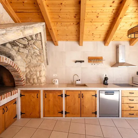 My Dalmatia - Briscola With Private Pool And Amazing Outside Kitchen Vikendica Vodice