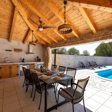 My Dalmatia - Briscola With Private Pool And Amazing Outside Kitchen Vodice