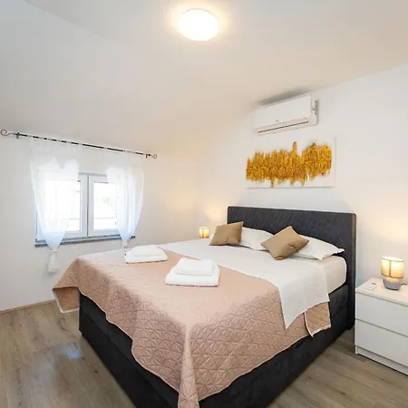 My Dalmatia - Briscola With Private Pool And Amazing Outside Kitchen Vikendica *