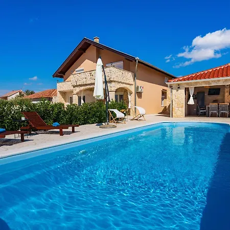 My Dalmatia - Briscola With Private Pool And Amazing Outside Kitchen Vikendica *