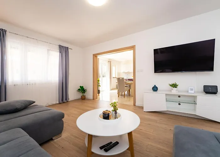 Vakantiehuis My Dalmatia - Briscola With Private Pool And Amazing Outside Kitchen *