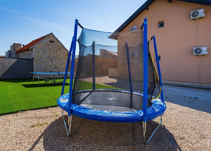 Vakantiehuis My Dalmatia - Briscola With Private Pool And Amazing Outside Kitchen Vodice