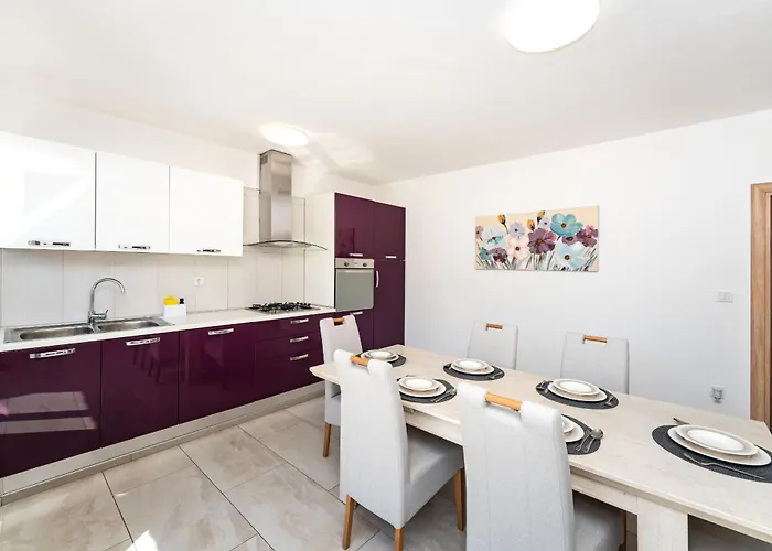 Vakantiehuis My Dalmatia - Briscola With Private Pool And Amazing Outside Kitchen Vodice