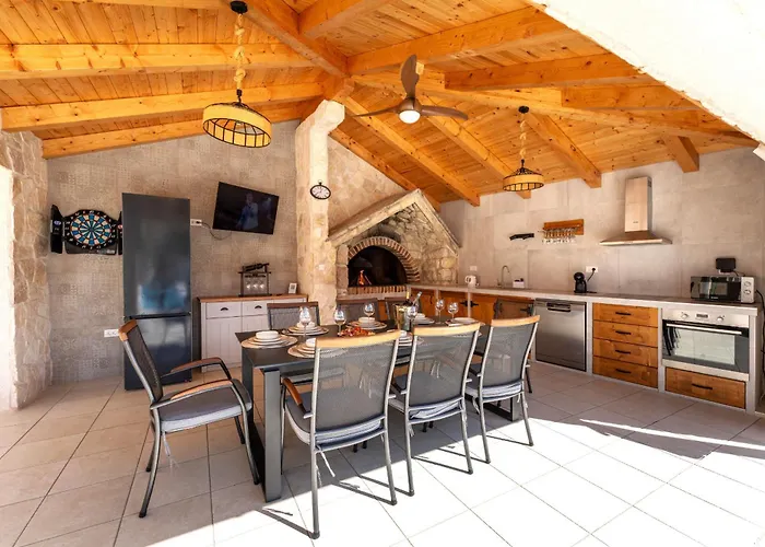 Vakantiehuis My Dalmatia - Briscola With Private Pool And Amazing Outside Kitchen